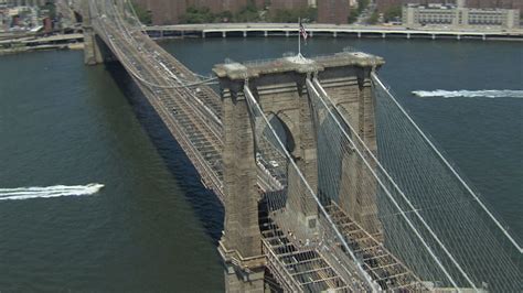 how the brooklyn bridge was built